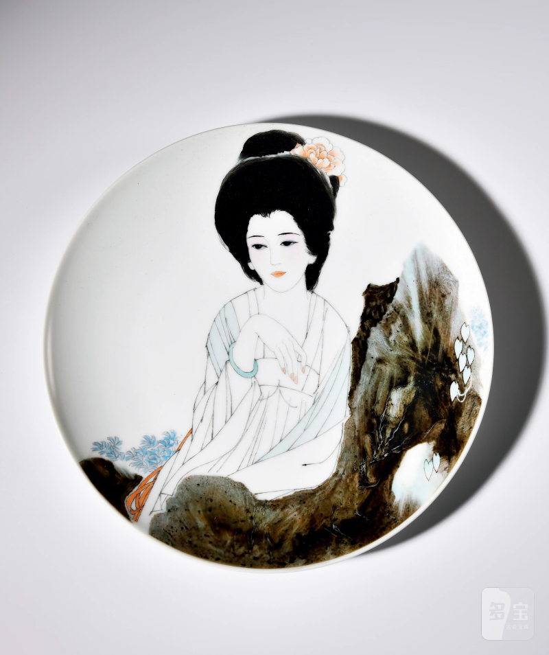 1991年作 李峻粉彩仕女图圆瓷板